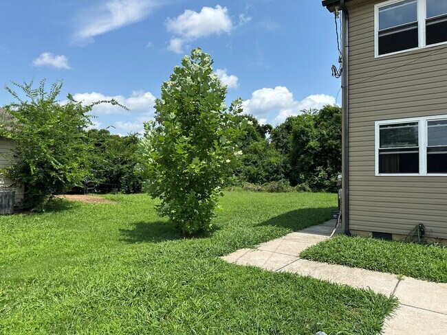 Foto del edificio - 105 Chesapeake Ct