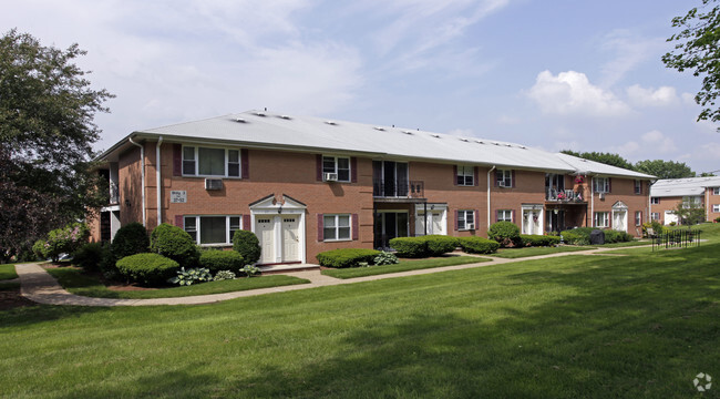 Foto del edificio - Randolph Village