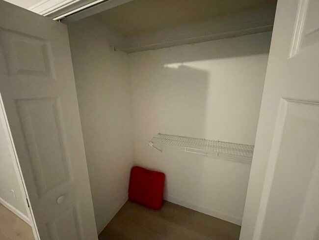 Building Photo - 3228 SW Dolph Ct