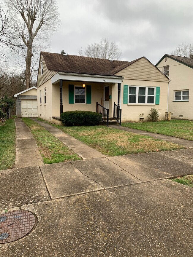Off-street parking and additional storage building - 183 Fountain Pl