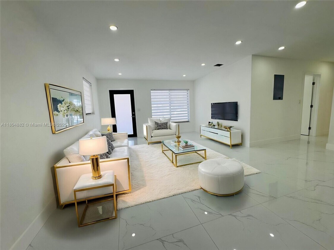 Foto principal - 1440 N 71st Ave