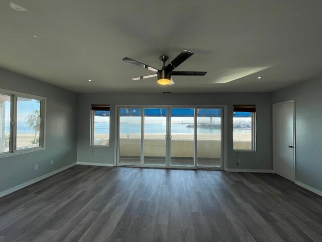 Foto del edificio - Must See!: Ocean Front 2 bed 2 bath Condo ...