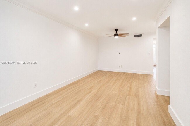 Building Photo - 5839 SW 74th Terrace