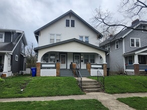 Building Photo - 43 N Roys Ave