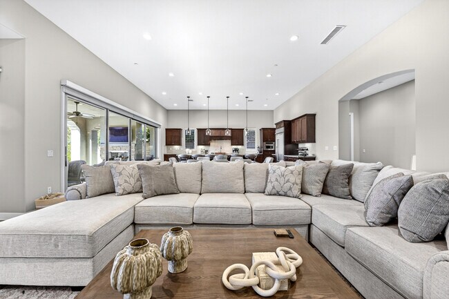 Building Photo - 55120 Autumn Valley Ct