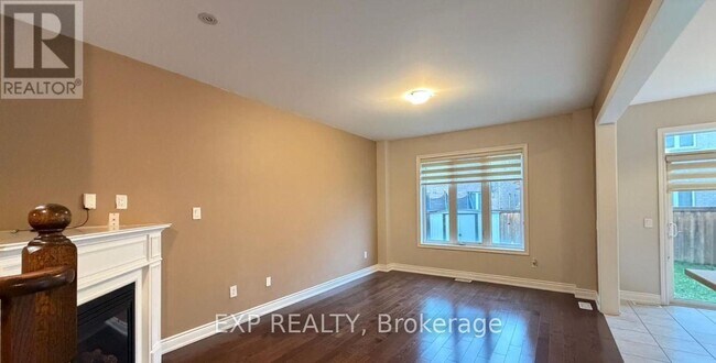 Photo du bâtiment - 12 Goodsway Trail