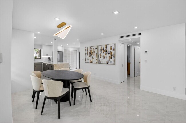 Foto del edificio - 15322 Strathearn Dr