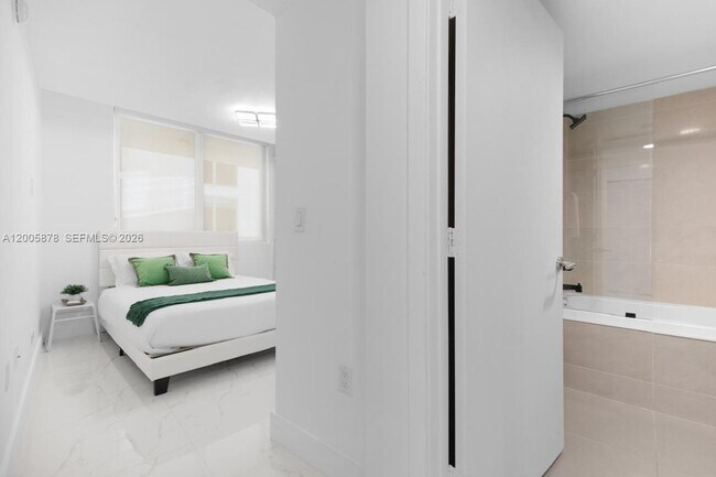 Foto del edificio - 6620 Indian Creek Dr