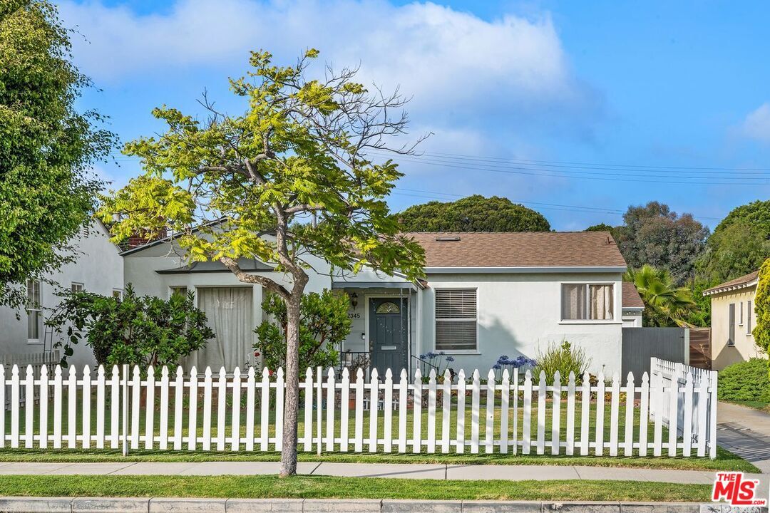 Foto principal - 2345 23rd St