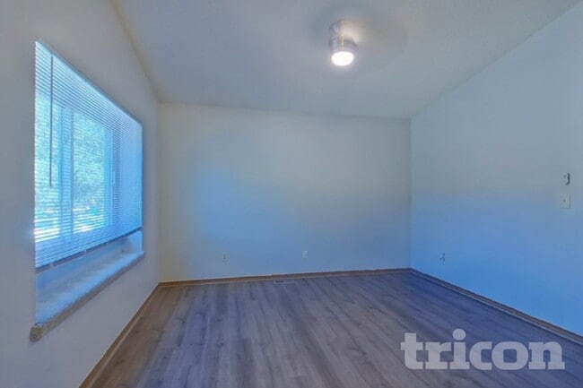 Building Photo - 5545 Alma Terrace