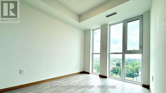 Photo du bâtiment - 3429 Sheppard Ave E