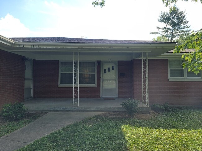 Building Photo - 1127 Aebersold Dr