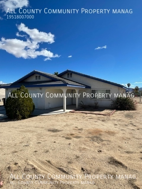 Primary Photo - Single Family Home in Twentynine Palms