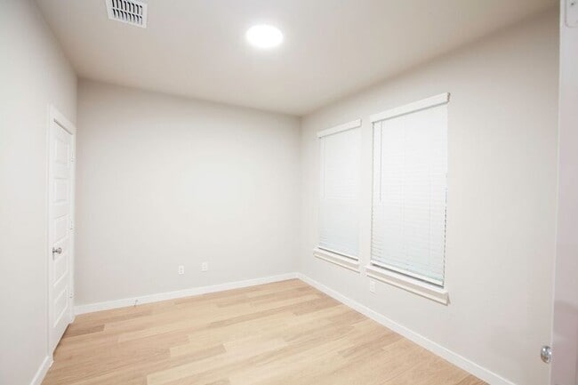 Foto del edificio - 610 Wild Goose Ln
