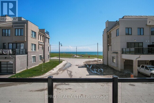 Building Photo - 26 A Lookout Dr