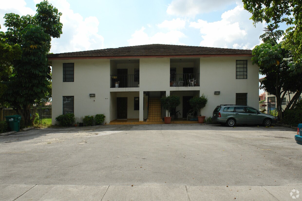 Foto del edificio - 101 Grand Canal Dr