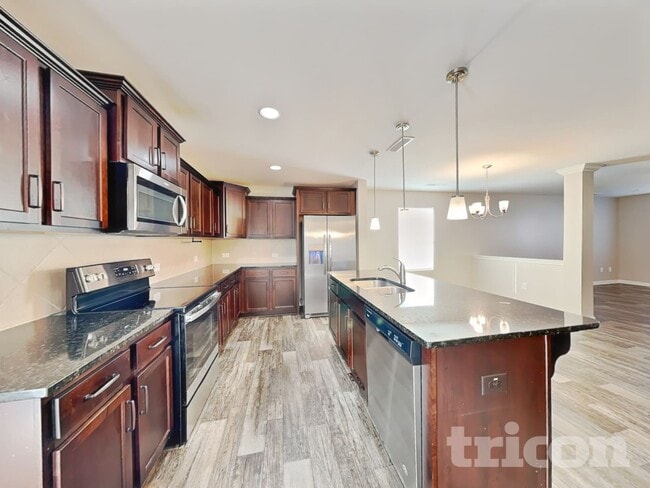 Foto del edificio - 1082 Bitting Hall Cir