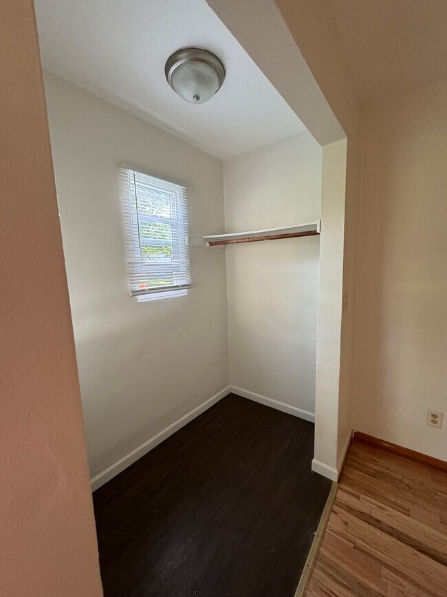 Foto del edificio - 3013 Blakeley Ave