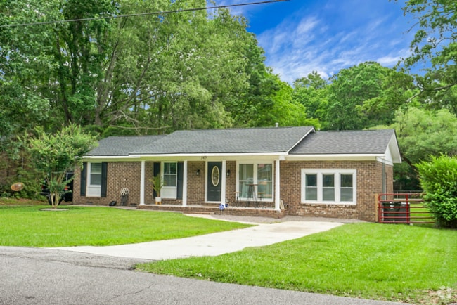 Building Photo - 145 Giles Dr