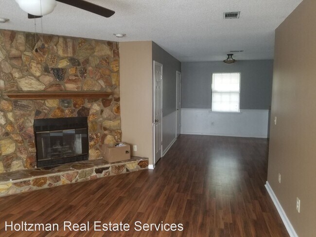 Building Photo - 4 br, 2 bath House - 107 Maid Marian Court