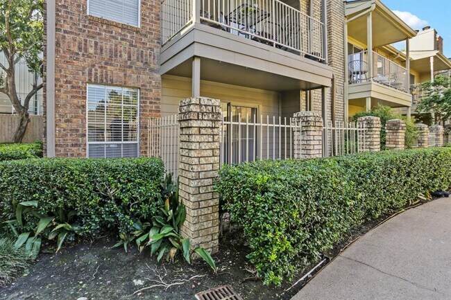 Foto del edificio - 1515 Sandy Springs Rd
