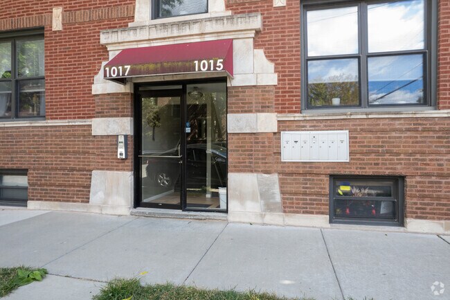 Entrance - 1015 N Campbell Ave