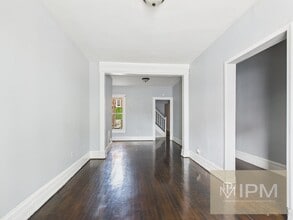 Building Photo - 603 W Market St