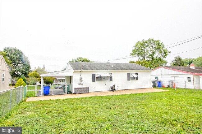 Foto del edificio - 477 Carrollton Dr