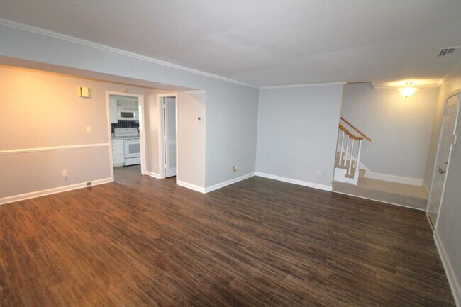 Foto del edificio - 6424 Old Pineville Rd
