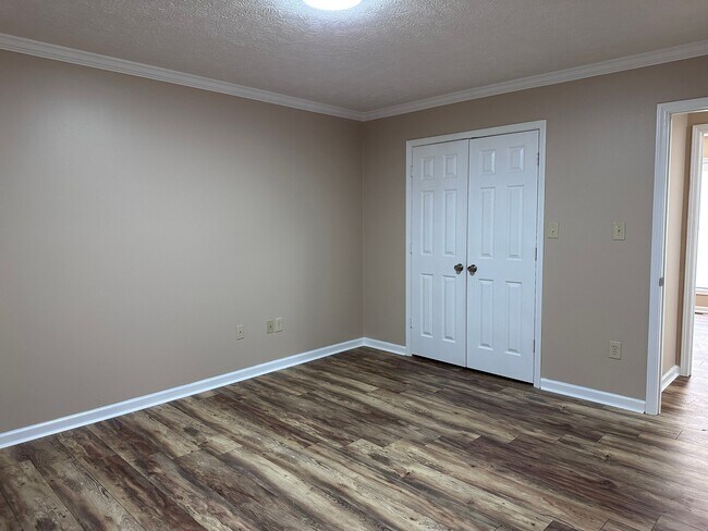 Foto del edificio - 69 Randi Dr