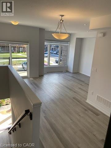 Building Photo - 461 Blackburn Dr