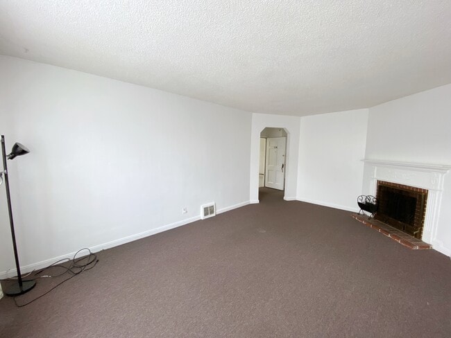 Living room - 126 Holloway Ave