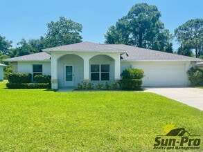 Building Photo - 5909 Springview Dr