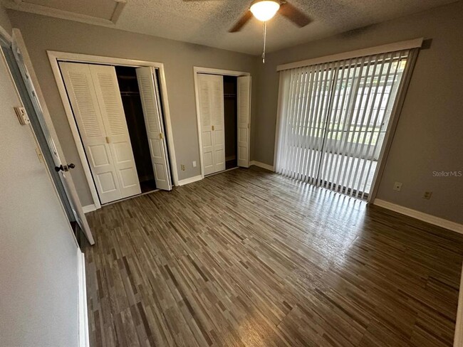 Building Photo - 610 Emerald Ave