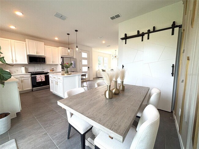 Foto del edificio - 921 Spring Palms Lp