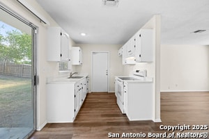 Foto del edificio - 922 Saddlebrook Dr