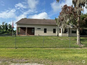Building Photo - 2460 Mini Ranch Rd