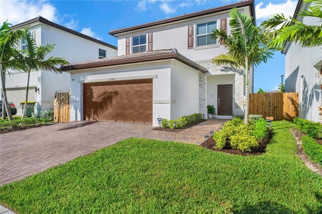 Foto del edificio - 2444 SE 24th Ave