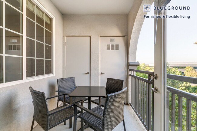 Foto del edificio - 501 Murphy Ranch Rd