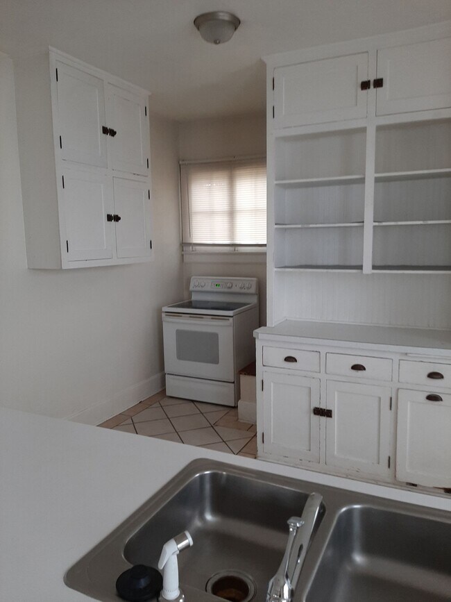 Foto del edificio - 715 16th St