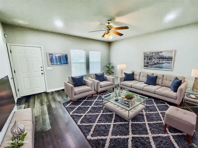 Building Photo - 7509 Lazy Creek Dr