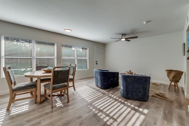 Foto del edificio - 5917 Gaston Ave