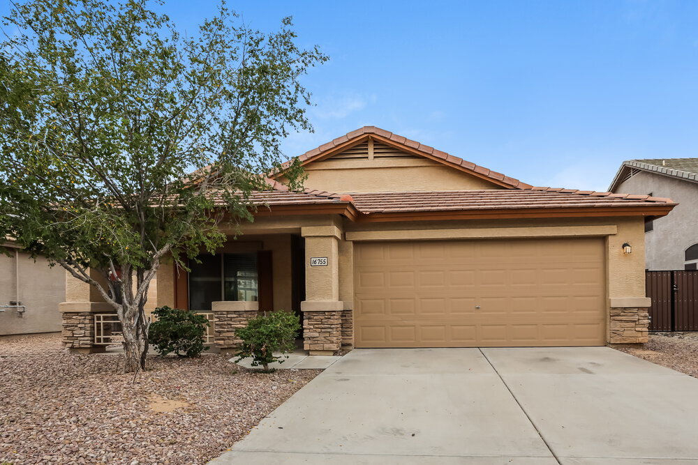 Foto principal - 16755 W Polk St