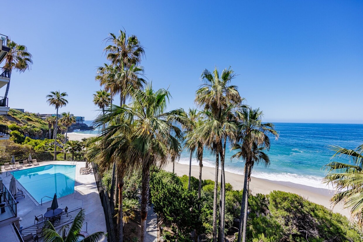 Primary Photo - Luxury Oceanfront Condominium at Laguna Ro...