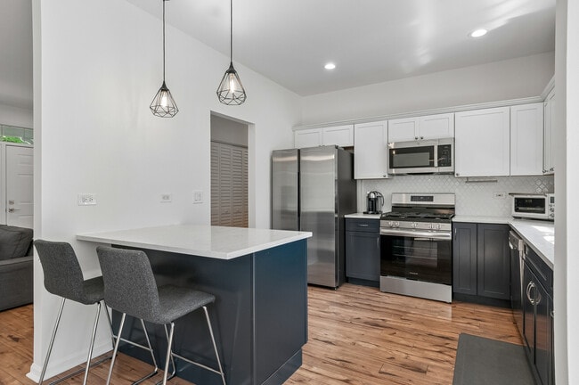Building Photo - 1329 Amaranth Dr