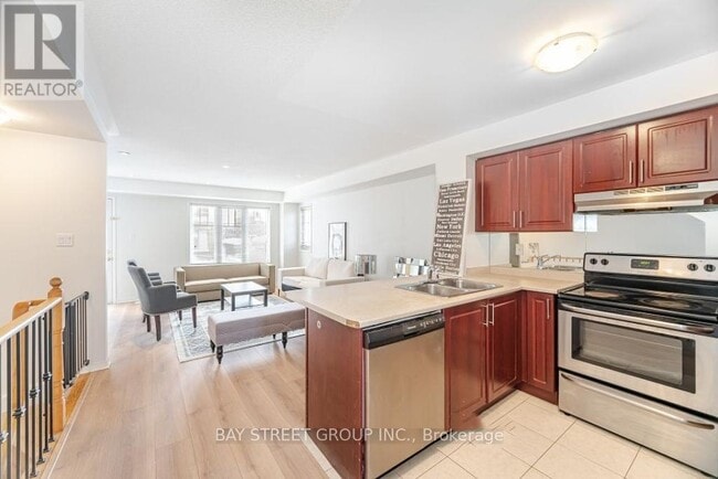 Building Photo - 3250 Bentley Dr