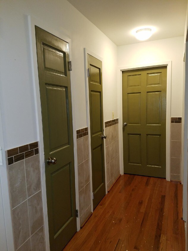 hallways - 1680 Topping Ave