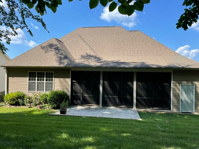 Foto del edificio - 7866 Steppingstone Ln