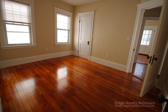 Building Photo - 9 Matchett St
