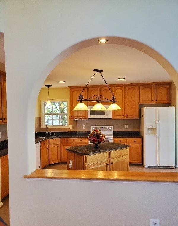 Foto del edificio - 9255 Glen Meadow Ln
